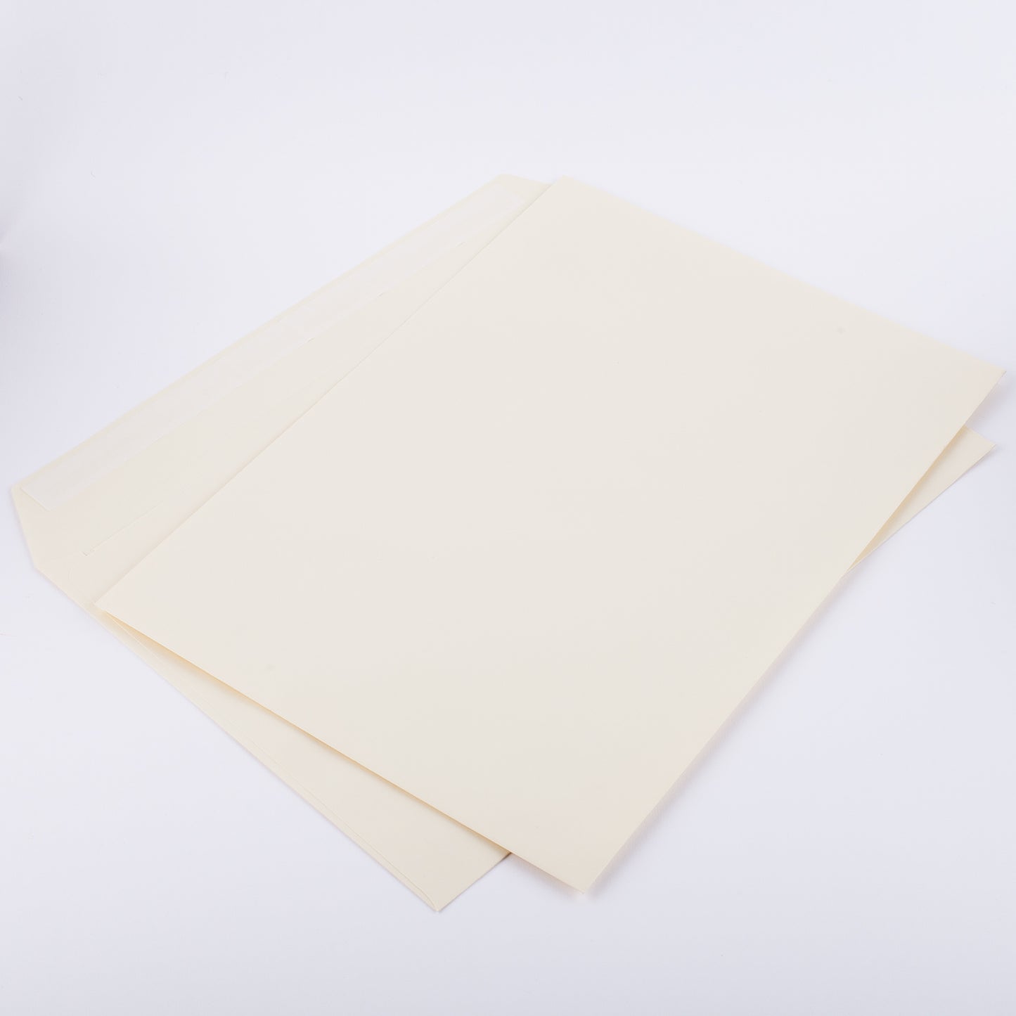 Briefumschlag ohne Fenster (Elfenbein) DIN C4 ohne Fenster 229 x 324 mm 120 g/m² haftklebend (4120A)