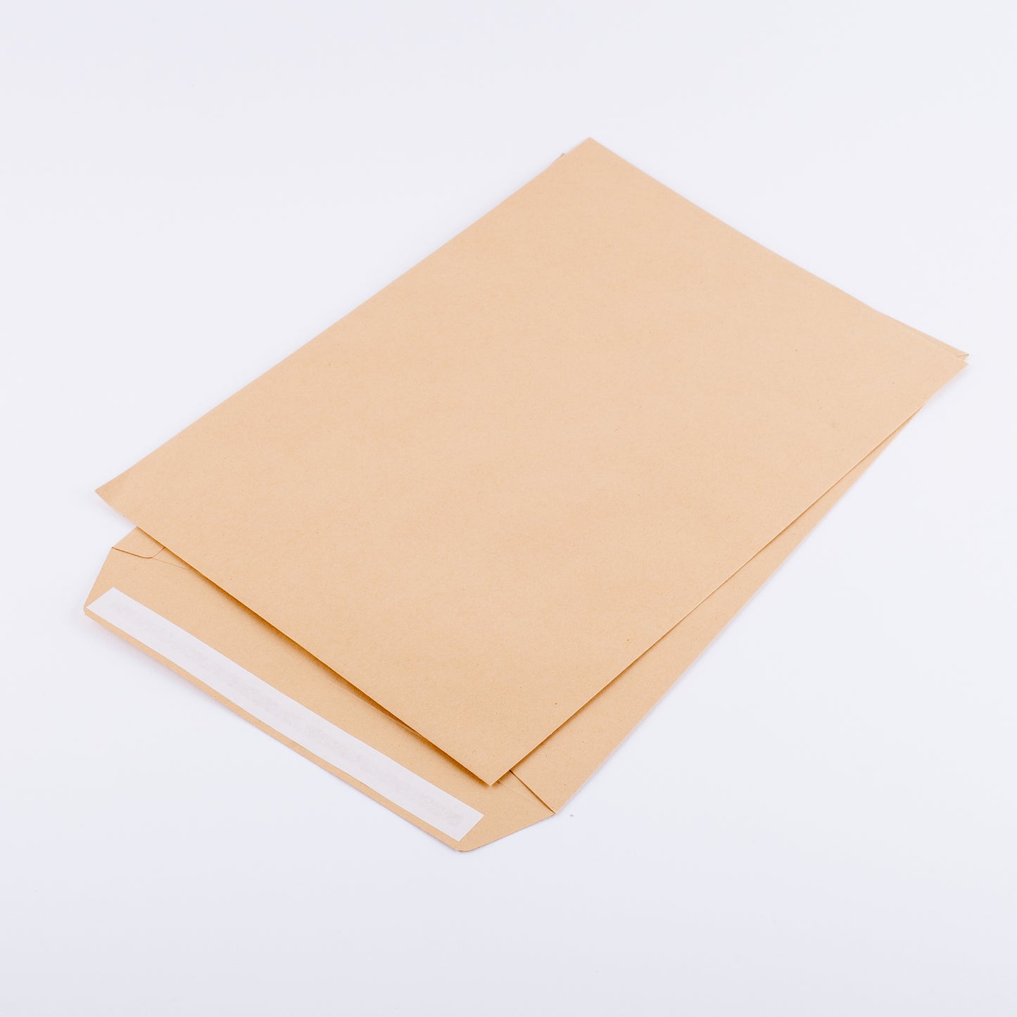 Versandtasche braun ohne Fenster DIN C4  (229x324mm) 120g/m² haftklebend (161152)