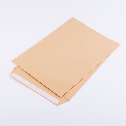 Versandtasche braun ohne Fenster DIN C4  (229x324mm) 120g/m² haftklebend (161152)